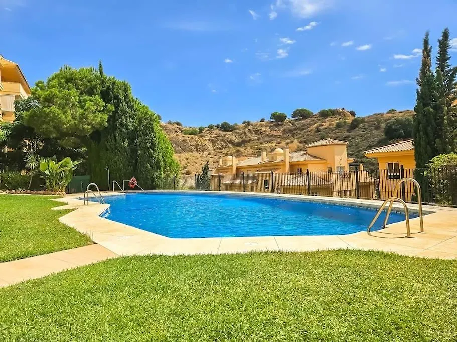 1 Bed Penthouse Apt In Calahonda Sitio de Calahonda