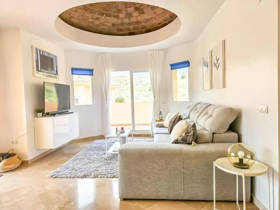 1 Bed Penthouse Apt In Calahonda Sitio de Calahonda 0*,  Spanyolország