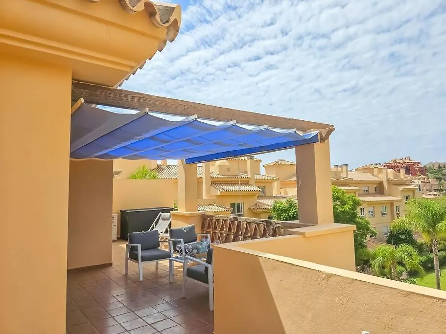 1 Bed Penthouse Apt In Calahonda Sitio de Calahonda