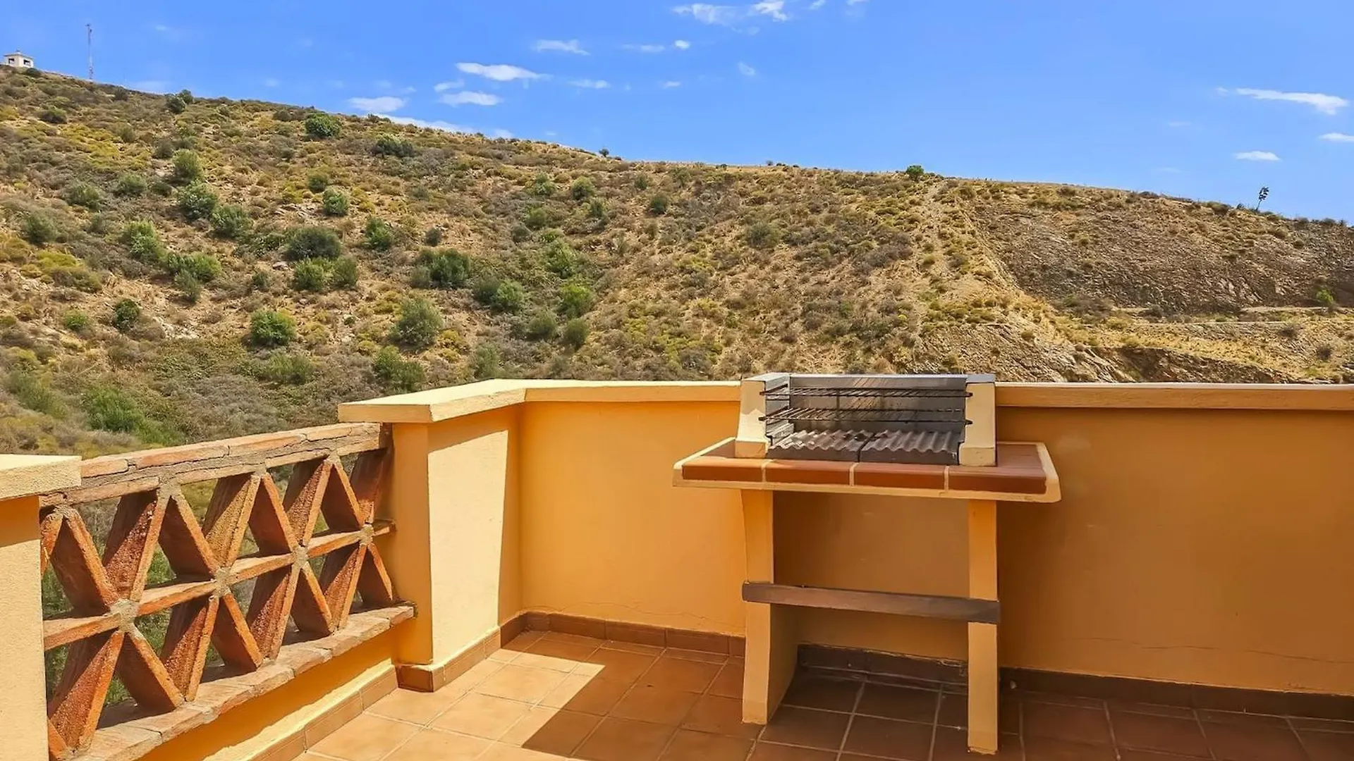 Apartman 1 Bed Penthouse Apt In Calahonda Sitio de Calahonda